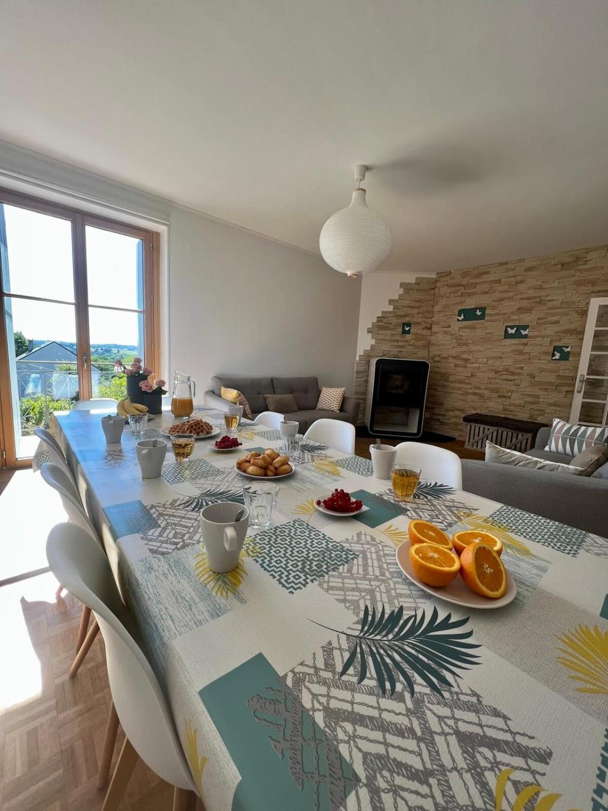 Villa La Baronnie - 11 Pers - Proche Brive -Jardin 尤塞克 外观 照片